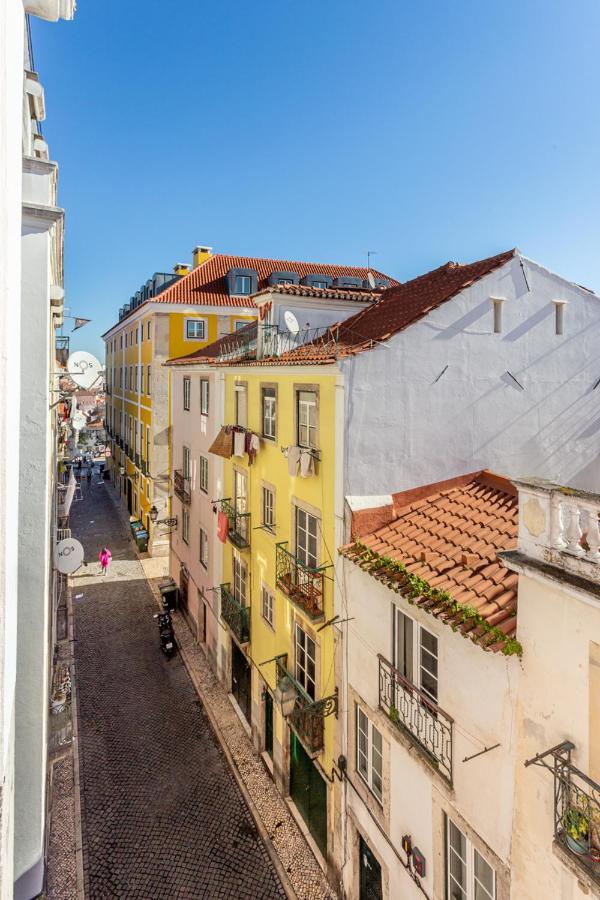 Joivy Chic 2Br Apt In Bairro Alto, 2Mins To Sao Pedro De Alcantara Viewpoint Lisbona Esterno foto