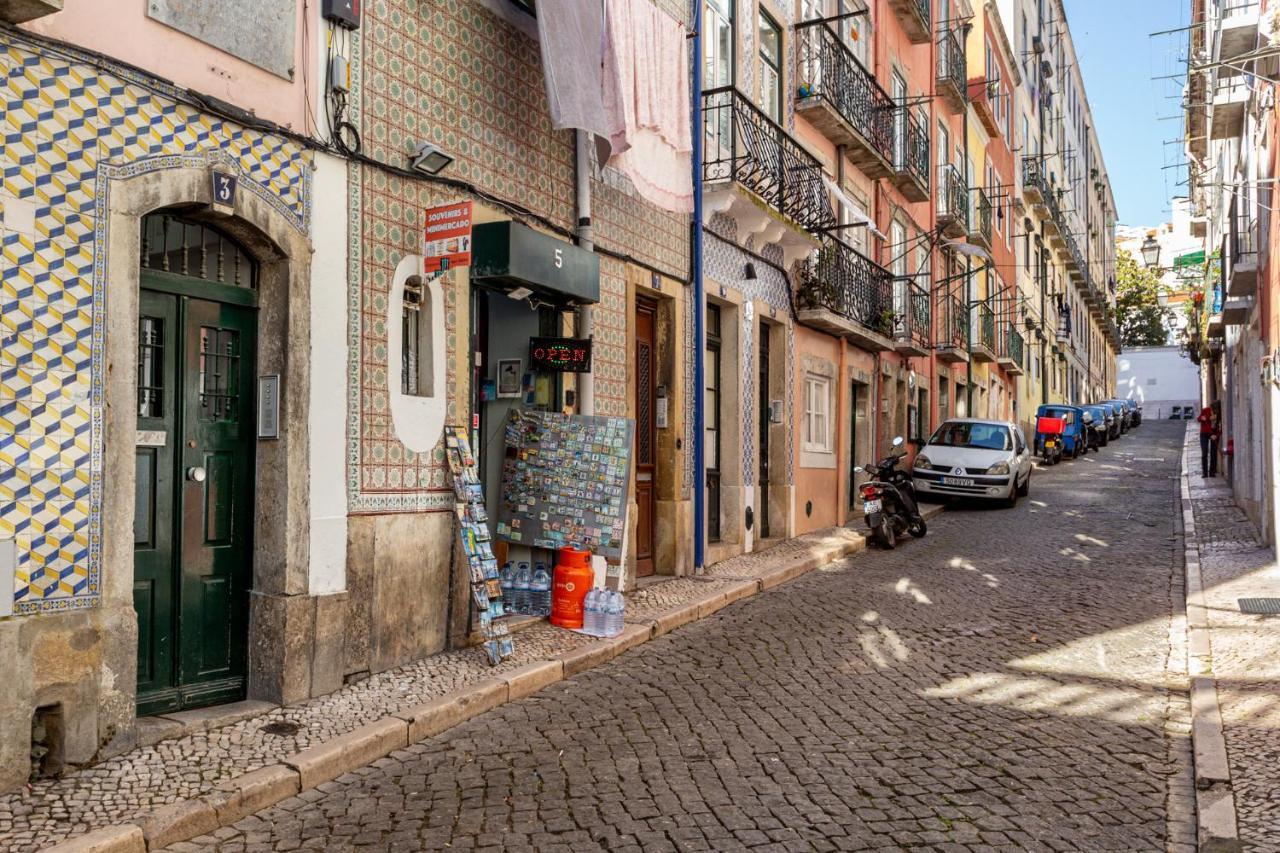 Joivy Chic 2Br Apt In Bairro Alto, 2Mins To Sao Pedro De Alcantara Viewpoint Lisbona Esterno foto